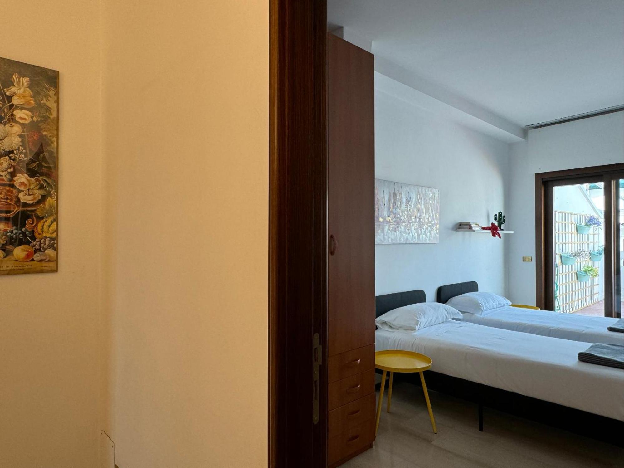 Attico 72 Lägenhet Bari Exteriör bild