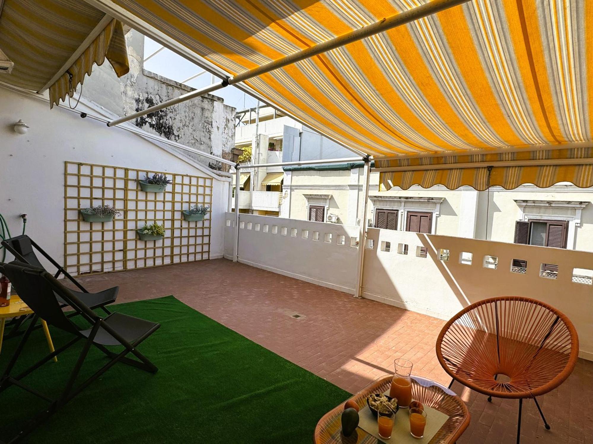 Attico 72 Lägenhet Bari Exteriör bild