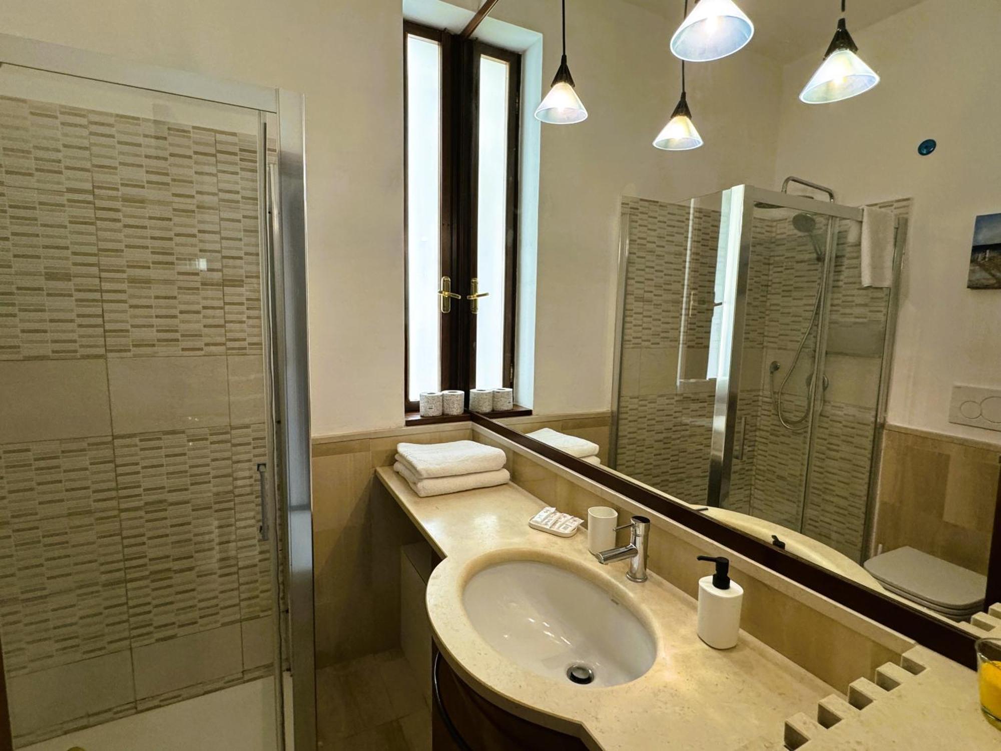 Attico 72 Lägenhet Bari Exteriör bild